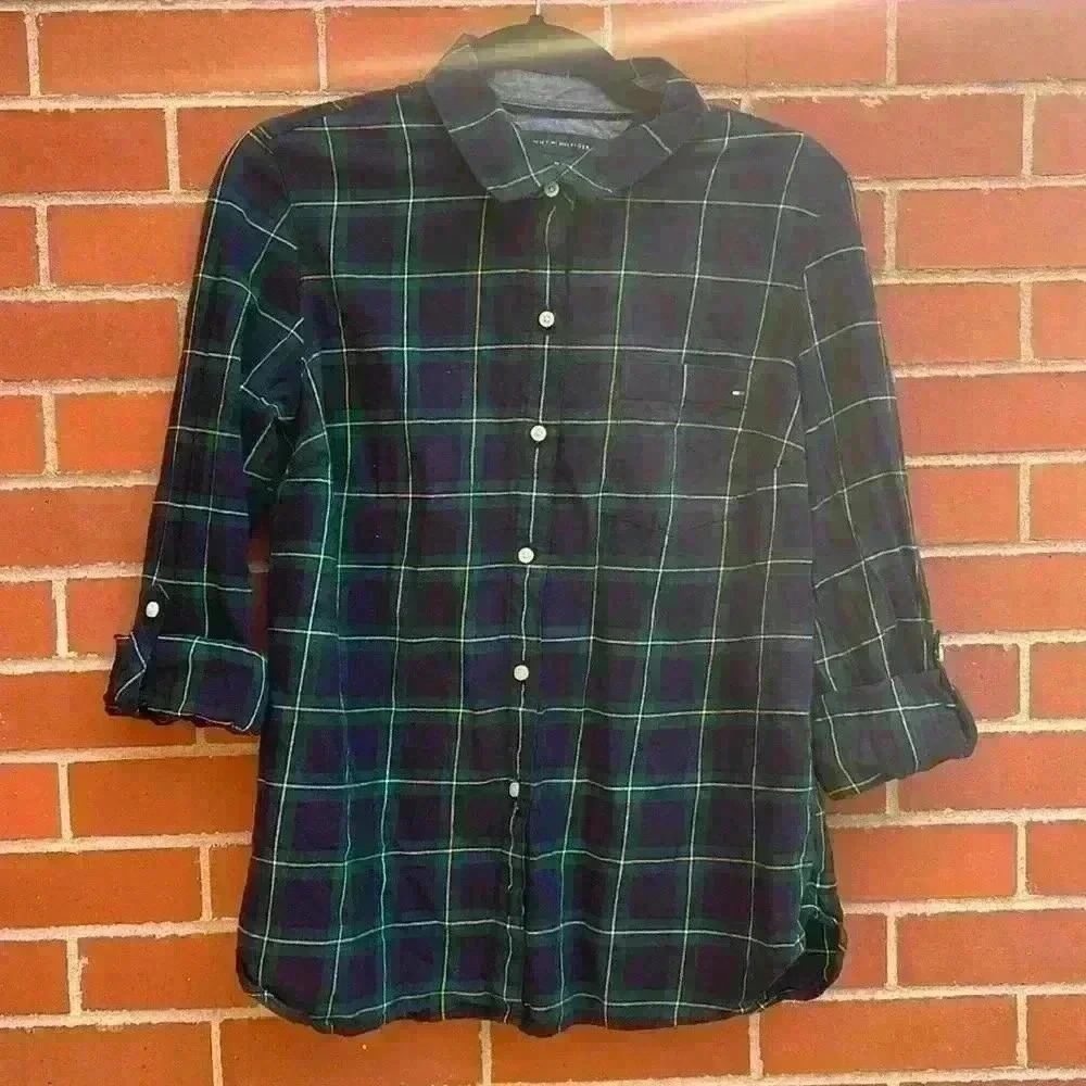 Women’s Tommy Hilfiger flannel size medium